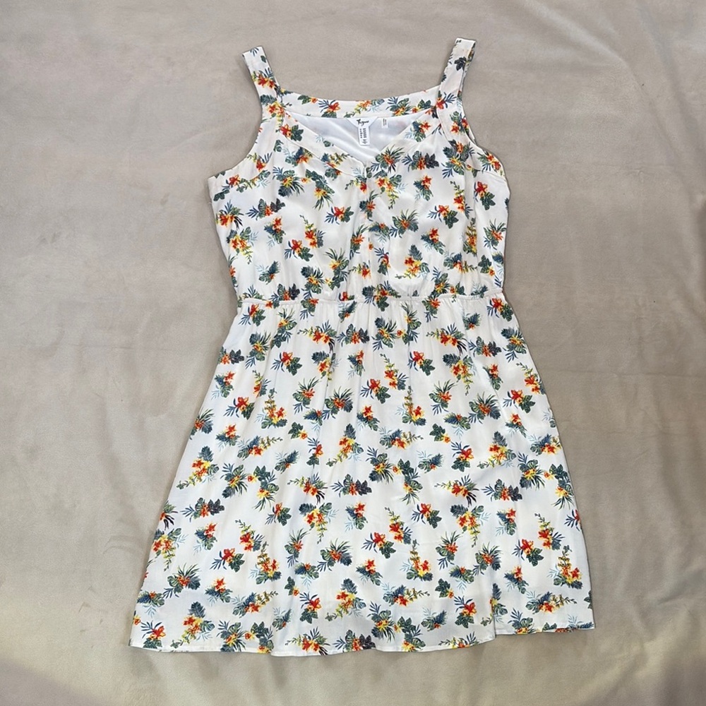 Thyme Floral Midi Dress - White and Floral